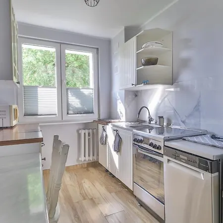 Apartment Redlowska Przystan - Plaza, Las, Miasto, Fiesta Gdynia